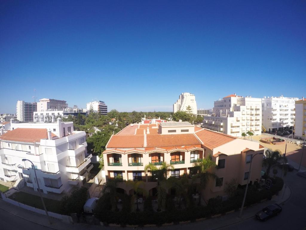 Monte Gordo Prestige Apartments room 6